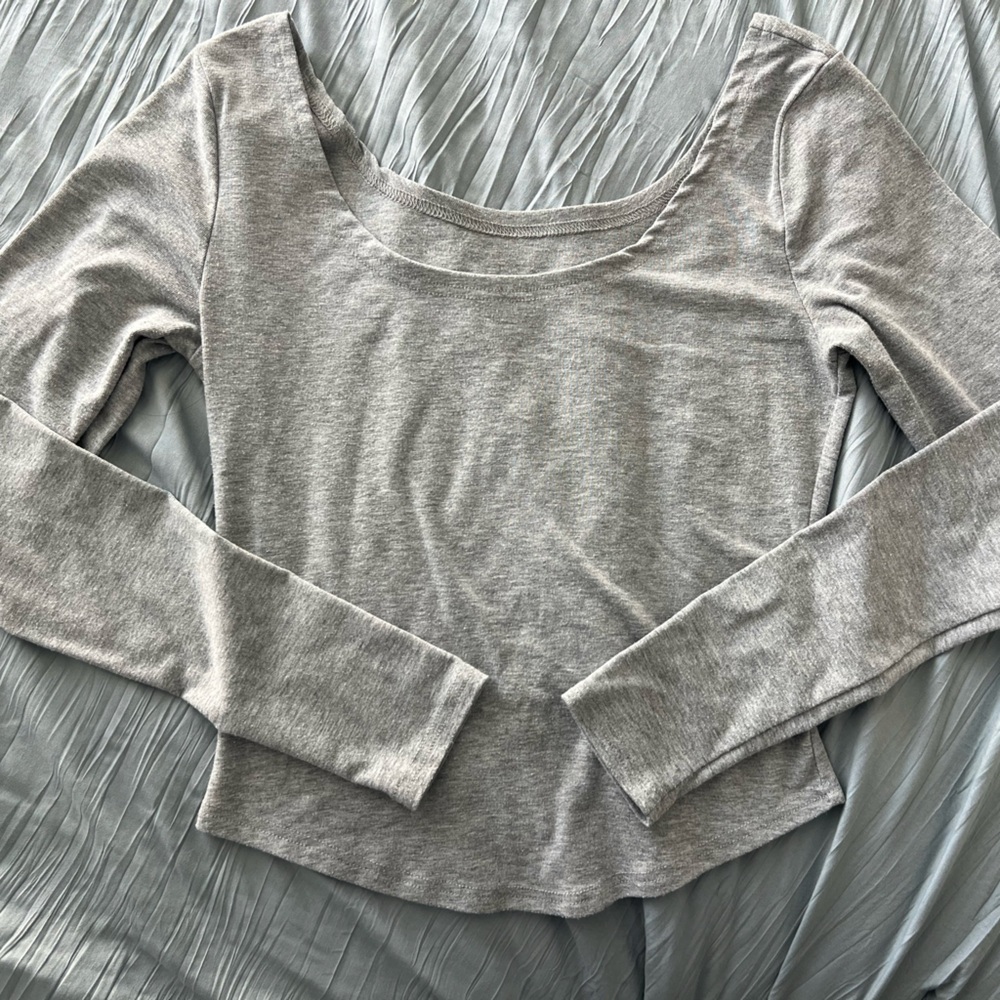 Elegant Gray Long Sleeve Women's Top